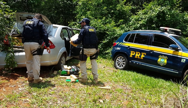 Polícia Rodoviária apreende 200 kg de maconha em carro